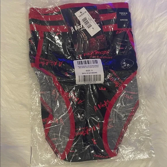 Torrid Nightmare on Elm Street Mid Rise Cotton Hipster Panties - Black and Red - Picture 3 of 8